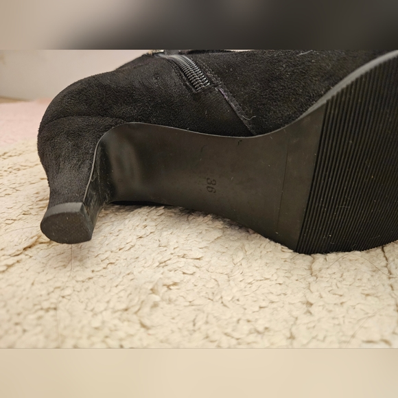 Ann’s elastic velvet side large bow stiletto boots, with Thick 11mm latex insole - Picture 14 of 16